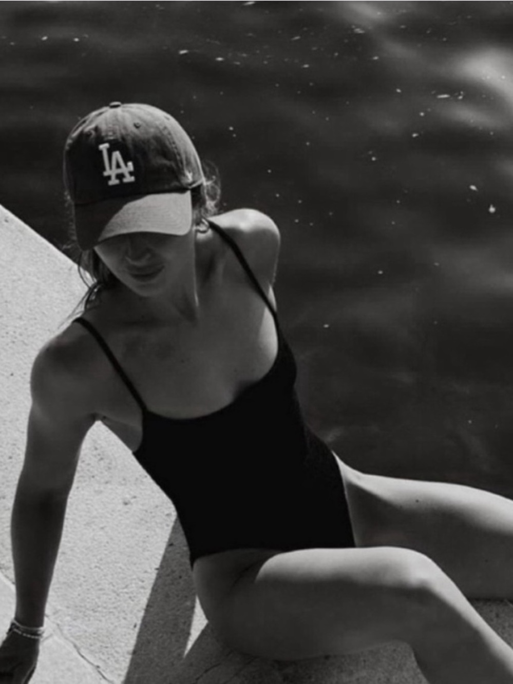 Hunza G Pamela One Piece in Black - Picture 2 of 10